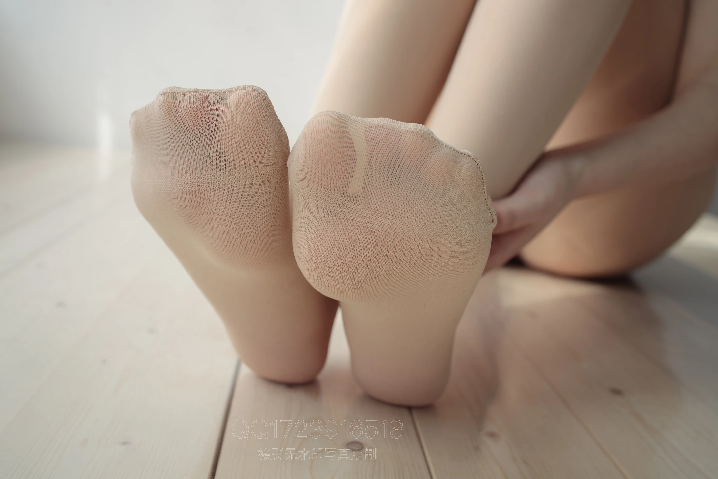 森萝财团 [X-060] 80D肉丝踩薯片 [101P 1V]插图2